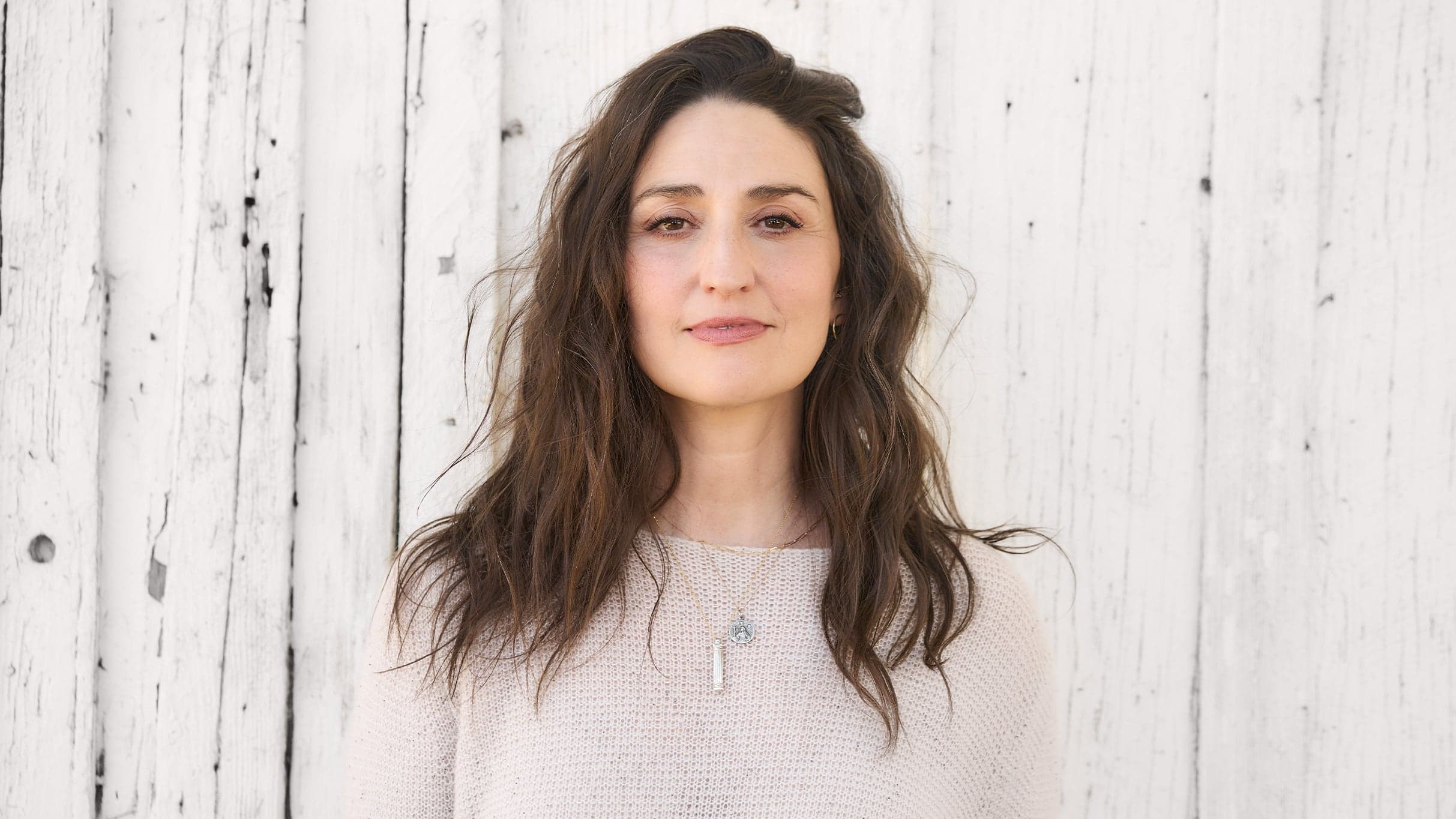 Mix 104.1's Deck The Hall Ball: Sara Bareilles & more!